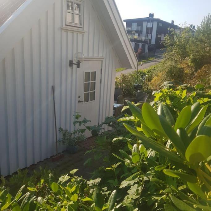 Lys Og Lettstelt Leilighet Med Utsikt Over Byen Leilighet Sandefjord Eksteriør bilde